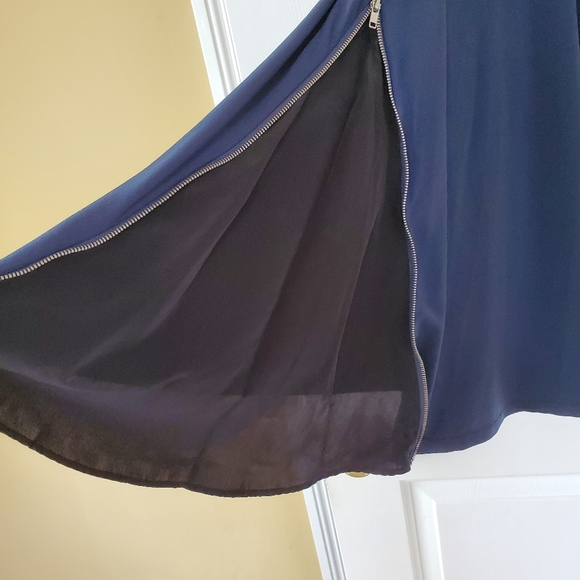 Philosophy/ Blue Top with Zippered Sides - Picture 4 of 7